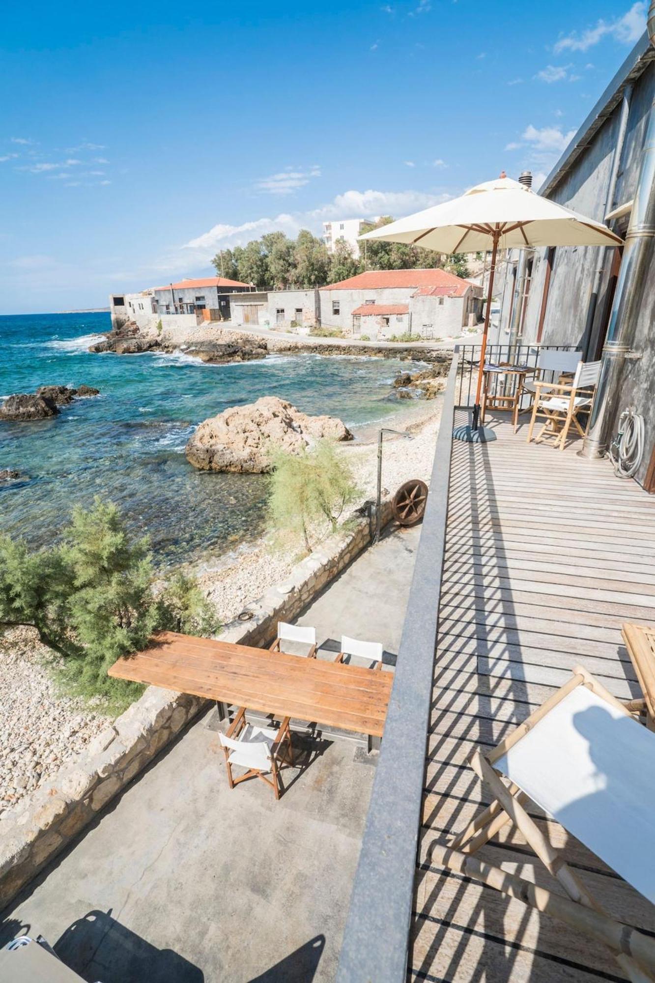 Kito- Transformed House On The Water'S Edge Villa Hriszí Aktí Haniá Kültér fotó