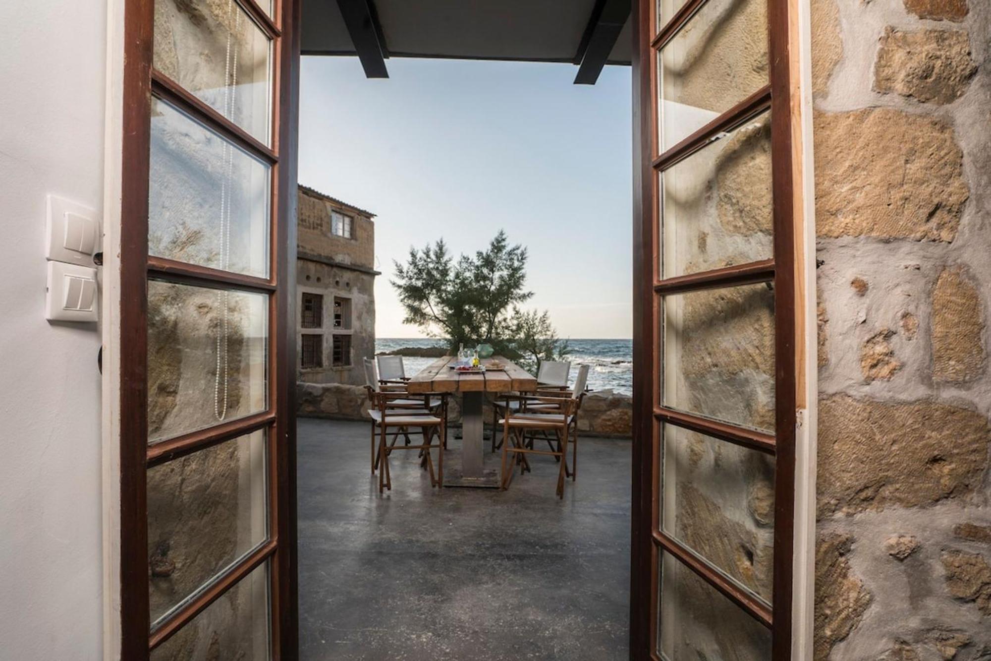 Kito- Transformed House On The Water'S Edge Villa Hriszí Aktí Haniá Kültér fotó